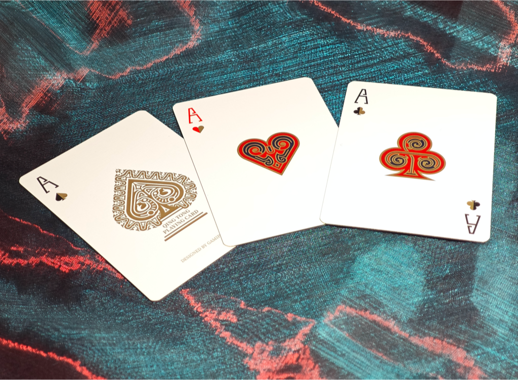 Qing Tong Playing Cards Red